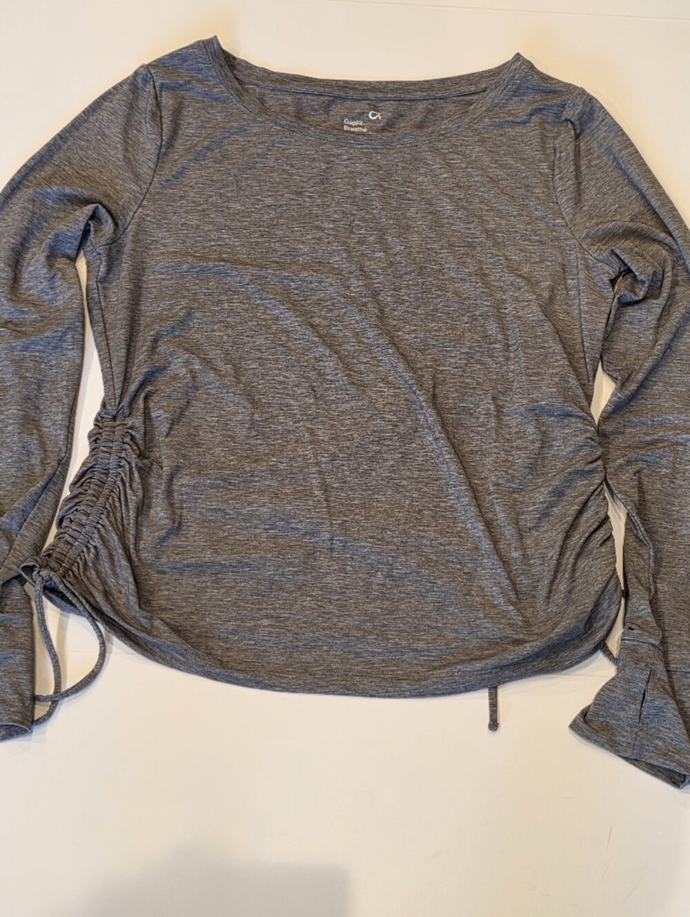 GapFit Breathe Long Sleeve Ruched Side Top in Heather Gray